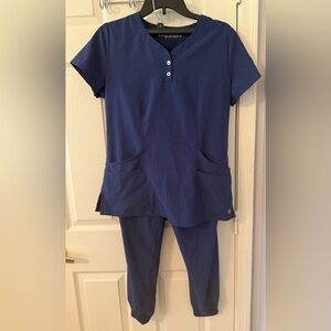 Women’s Easy Stretch Navy Blue Scrub Set size S